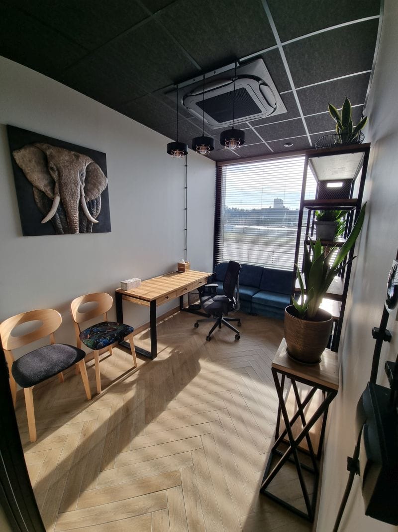 Nowoczesny i przytulny prywatny gabinet psychiatryczny - dyskretne miejsce dla pacjenta